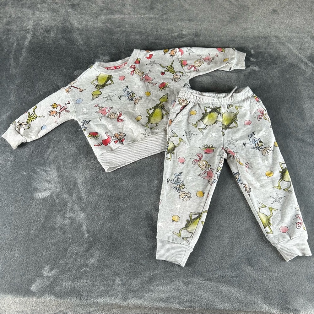 The Grinch 2 Piece‎ Sweat Suit Baby Toddler 2T Joggers & Crewneck Gray